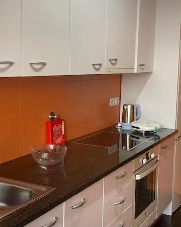 Chez Manuel Nyaraló *